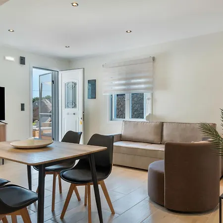 Elaionas Luxury דירה