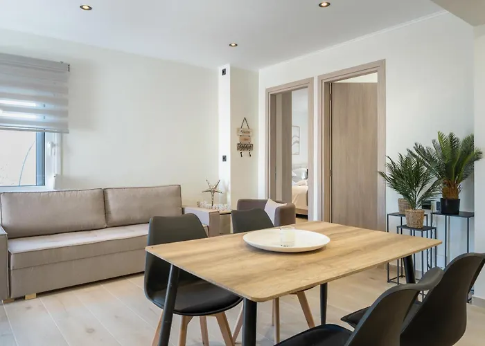 Elaionas Luxury شقة *