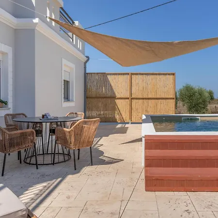 公寓 Elaionas Luxury *